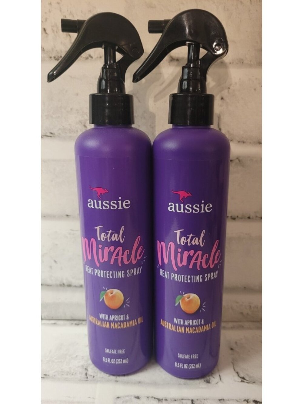 2 Aussie Total Miracle Heat Protecting Spray With Apricot Macadamia Oil Hair